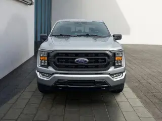 Ford F-150 2023 4x4 XLT 4dr SuperCrew 5.5 ft. SB