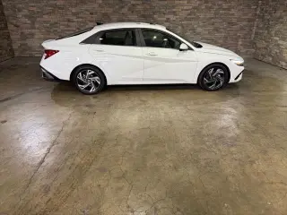 Hyundai ELANTRA 2024 SEL 4dr Sedan
