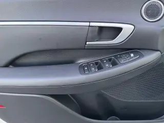 Hyundai SONATA Hybrid 2025 SEL 4p Sedana