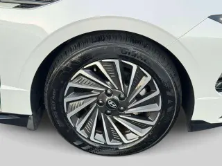 Hyundai SONATA Hybrid 2025 SEL 4p Sedana