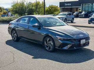 Hyundai ELANTRA 2025 SEL Conveniencia 4p Sedan