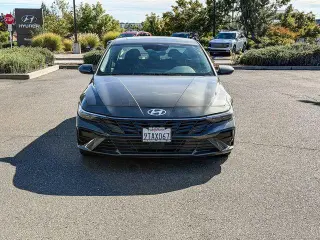 Hyundai ELANTRA 2025 SEL Conveniencia 4p Sedan