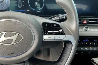 Hyundai ELANTRA 2025 SEL Conveniencia 4p Sedan