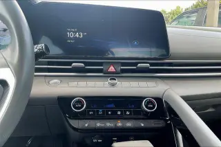 Hyundai ELANTRA 2025 SEL Conveniencia 4p Sedan