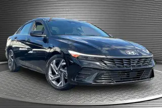 Hyundai ELANTRA 2025 SEL Conveniencia 4p Sedan