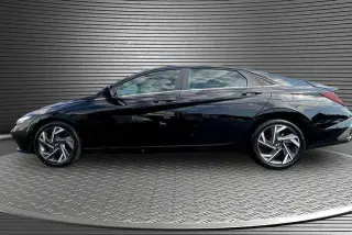 Hyundai ELANTRA 2025 SEL Conveniencia 4p Sedan
