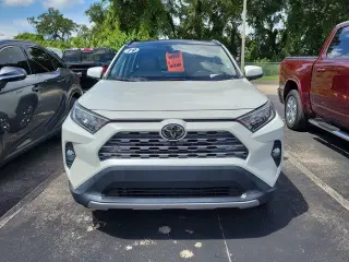 Toyota RAV4 2019 Limited 4dr SUV