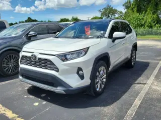 Toyota RAV4 2019 Limited 4dr SUV