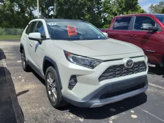 Toyota RAV4 2019 Limited 4dr SUV