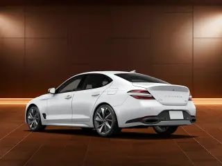 Genesis G70 2023 3.3T Estándar 4p Sedán