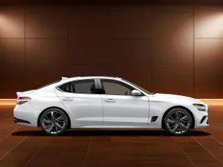 Genesis G70 2023 3.3T Estándar 4p Sedán