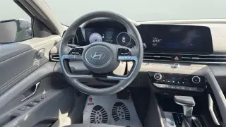Hyundai ELANTRA 2025 SEL Conveniencia 4p Sedán