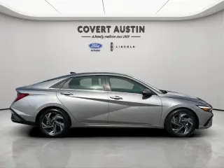 Hyundai ELANTRA 2025 SEL Conveniencia 4p Sedán