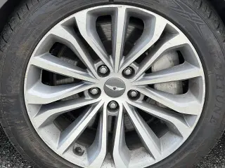 Hyundai Genesis 2015 3.8L Sedán de 4 puertas