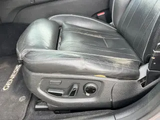 Hyundai Genesis 2015 3.8L Sedán de 4 puertas