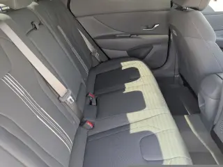 Hyundai ELANTRA 2025 SEL Conveniencia 4p Sedan