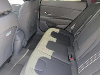 Hyundai ELANTRA 2025 SEL Conveniencia 4p Sedan