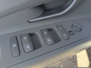 Hyundai ELANTRA 2025 SEL Conveniencia 4p Sedan