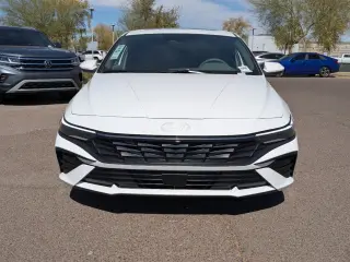Hyundai ELANTRA 2025 SEL Conveniencia 4p Sedan