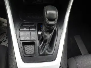 Toyota RAV4 2019 AWD XLE 4dr SUV