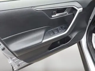 Toyota RAV4 2019 AWD XLE 4dr SUV