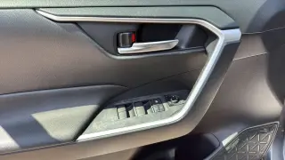 Toyota RAV4 2019 XLE 4p SUV