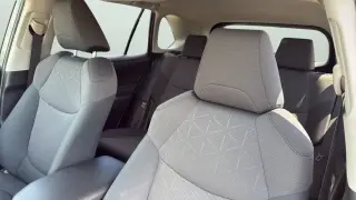 Toyota RAV4 2019 XLE 4p SUV