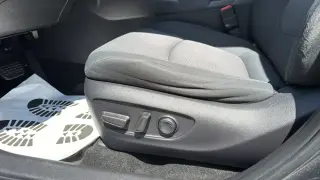Toyota RAV4 2019 XLE 4p SUV