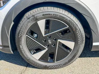 Hyundai IONIQ 5 2025 SE 4p Crossover