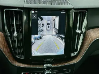 Volvo XC60 2024 AWD B5 Plus Tema Oscuro 4p SUV