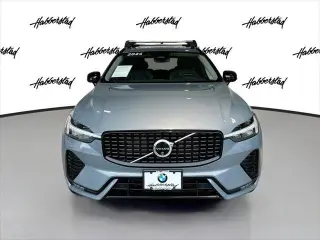 Volvo XC60 2024 AWD B5 Plus Tema Oscuro 4p SUV