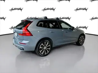 Volvo XC60 2024 AWD B5 Plus Tema Oscuro 4p SUV