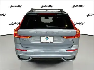 Volvo XC60 2024 AWD B5 Plus Tema Oscuro 4p SUV