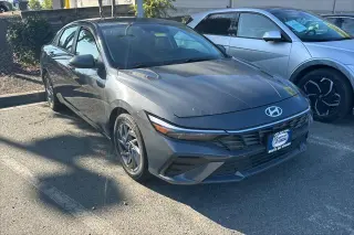 Hyundai ELANTRA 2024 SEL 4p Sedan