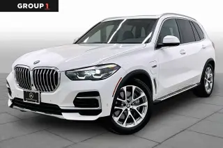 BMW X5 2023 tracción total xDrive45e 4p. Vehículo deportivo de actividad
