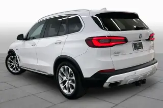BMW X5 2023 tracción total xDrive45e 4p. Vehículo deportivo de actividad