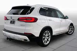 BMW X5 2023 tracción total xDrive45e 4p. Vehículo deportivo de actividad