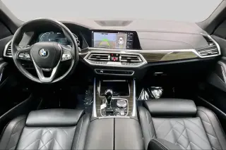 BMW X5 2023 tracción total xDrive45e 4p. Vehículo deportivo de actividad