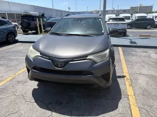 Toyota RAV4 2018 LE 4dr SUV