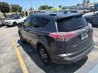 Toyota RAV4 2018 LE 4dr SUV