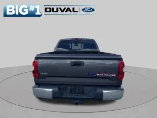 Toyota Tundra 2016 4x4 SR5 4p Cab Doble Cabina Pickup SB (5.7L V8 FFV)