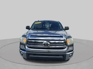 Toyota Tundra 2016 4x4 SR5 4p Cab Doble Cabina Pickup SB (5.7L V8 FFV)
