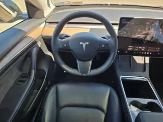 Tesla Model 3 2023 AWD Long Range 4p Sedan