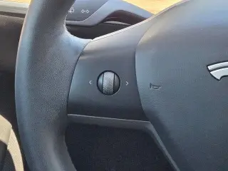 Tesla Model 3 2023 AWD Long Range 4p Sedan