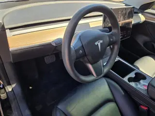 Tesla Model 3 2023 AWD Long Range 4p Sedan