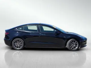 Tesla Model 3 2023 AWD Long Range 4p Sedan
