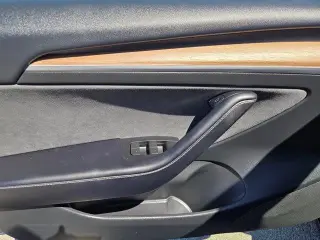 Modelo Tesla 3 2023 AWD Performance 4dr Sedán