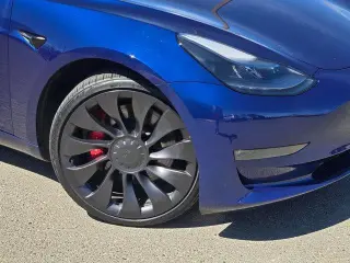 Modelo Tesla 3 2023 AWD Performance 4dr Sedán