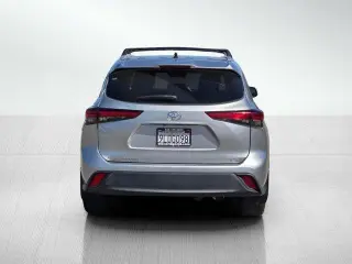 Toyota Highlander 2023 L 4dr SUV