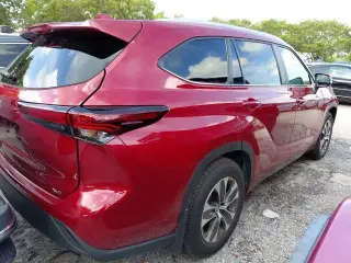 Toyota Highlander 2025 XLE 4dr SUV